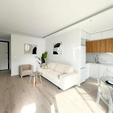 Currila White Hill Apartment Durres